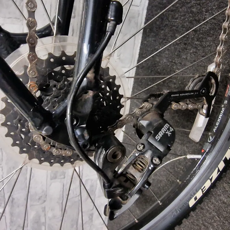 SPECIALIZED MYKA SPORT WOMEN'S HARDTAIL MOUNTAIN BIKE - SMALL 15 INCH FRAME-5