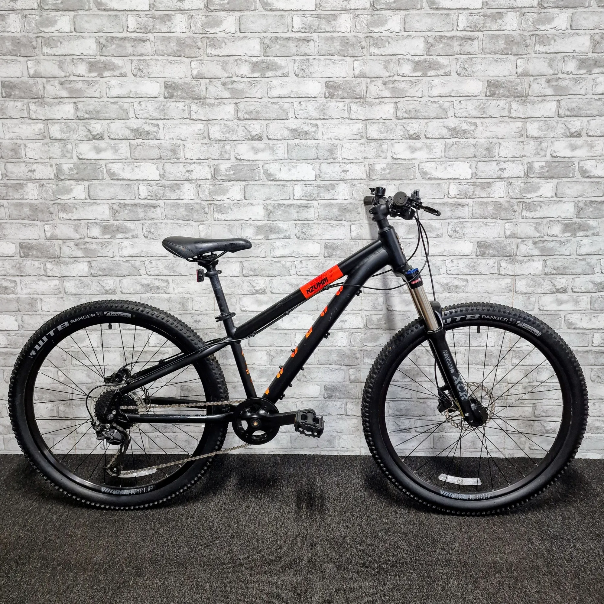 13+ Hard Tail Mtb 2023 VOODOO NZUMBI JUNIOR HARDTAIL MOUNTAIN BIKE - SMALL 13 INCH FRAME