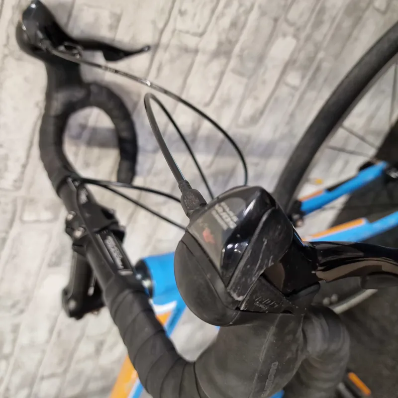 BIANCHI VIA NIRONE 7 DAMA BIANCA SORA ROAD BIKE - MEDIUM 53CM FRAME-1