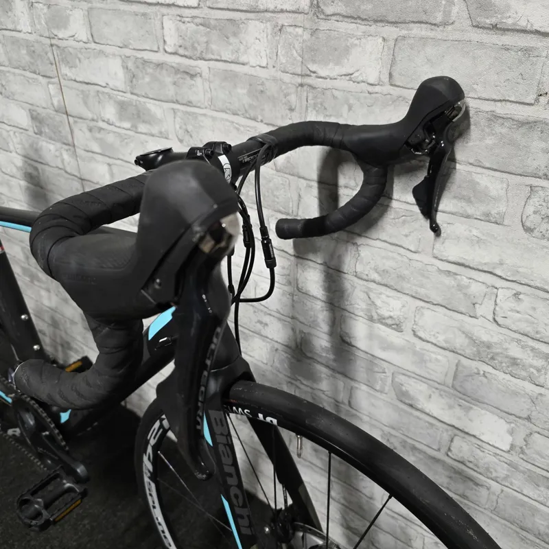 BIANCHI INTENSO ULTEGRA DISC CARBON ROAD BIKE - SMALL 50CM FRAME-1