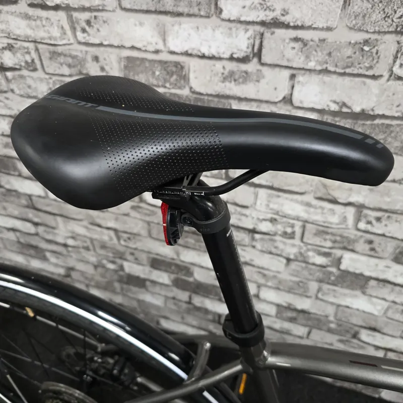 2023 GIANT ESCAPE 1 HYBRID BIKE - MEDIUM 19 INCH FRAME-6