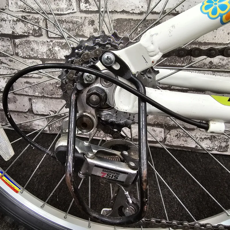 RIDGEBACK DESTINY GIRLS MOUNTAIN BIKE - 24 INCH WHEELS-5