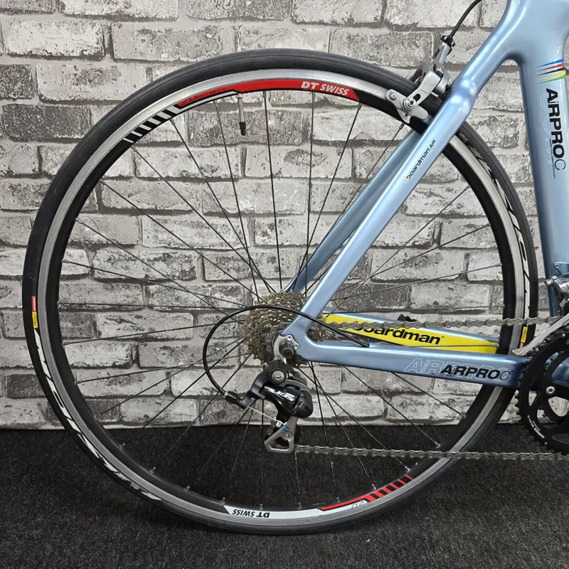 BOARDMAN AIR PRO CARBON ROAD BIKE - MEDIUM FRAME-3