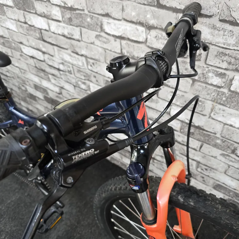 SPECIALIZED JYNX SPORT WOMENS HARDTAIL MOUNTAIN BIKE - SMALL 15 INCH FRAME-1