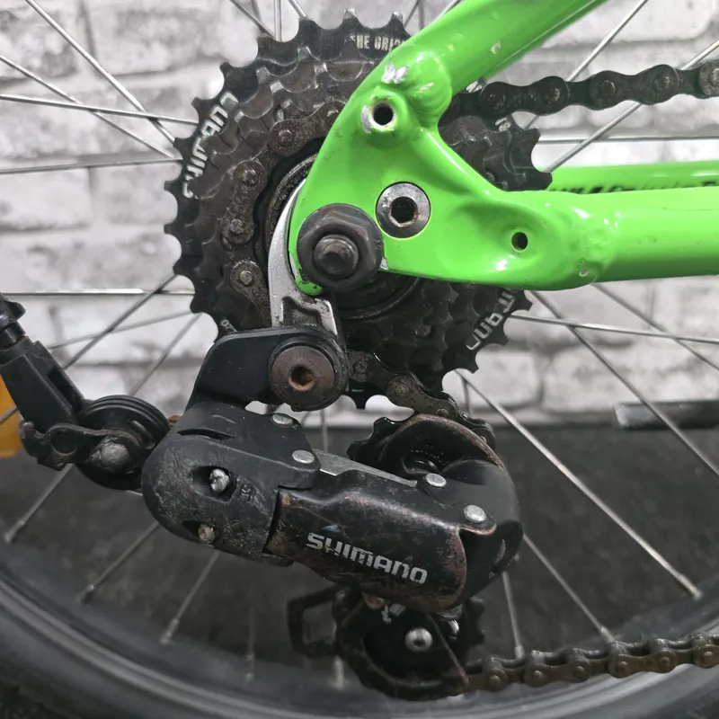 SPECIALIZED HOTROCK 20 CHILREN'S MOUNTAIN BIKE - 20 INCH WHEELS-5