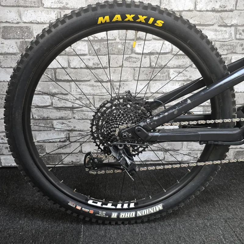 CANYON SPECTRAL CF 9.0 FULL SUSPENSION CARBON MOUNTAIN BIKE - XL 21 INCH FRAME-3