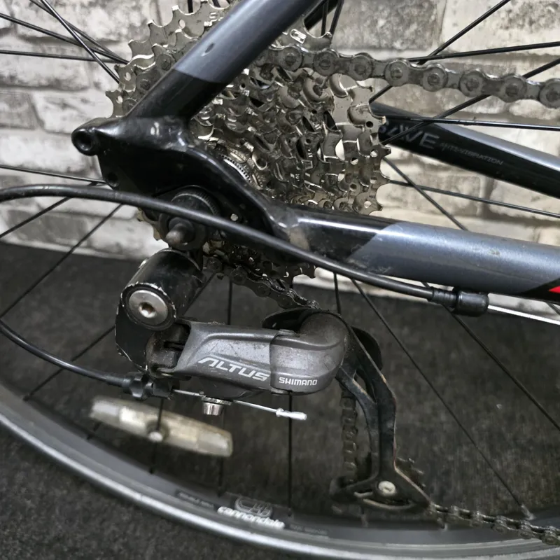 CANNONDALE QUICK 5 HYBRID BIKE - MEDIUM FRAME-5