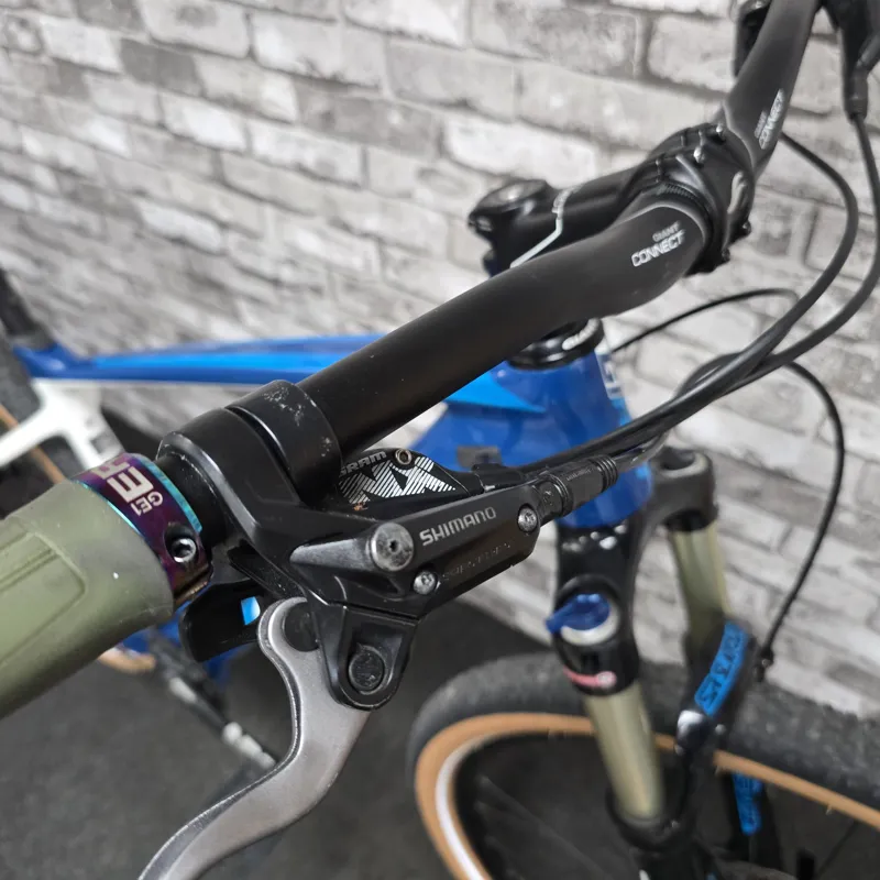 GIANT XTC ADVANCED CARBON HARDTAIL 29ER MOUNTAIN BIKE - MEDIUM 17.5 INCH FRAME-1