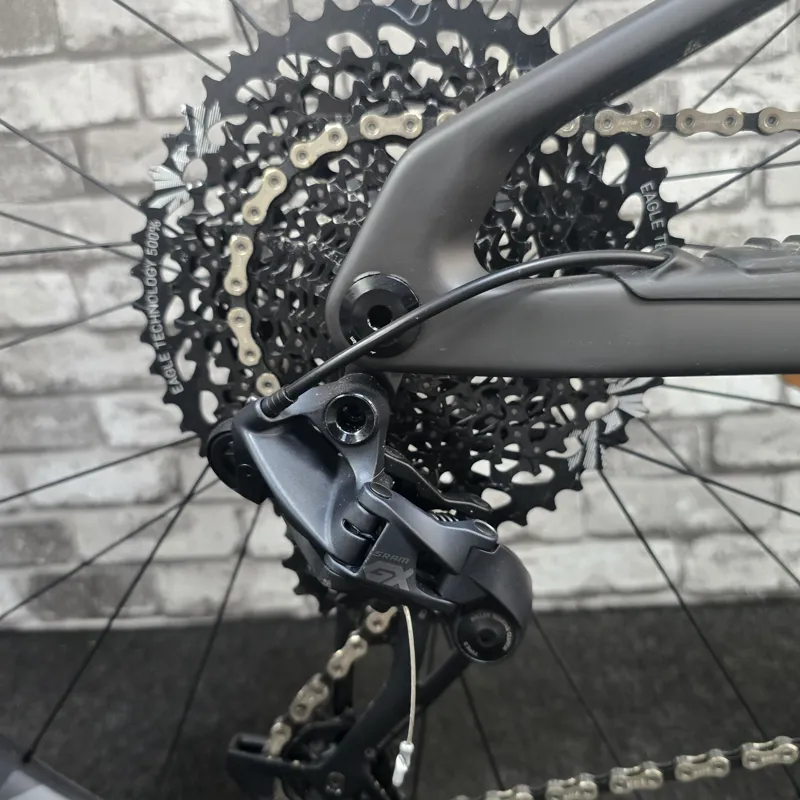 2023 SANTA CRUZ BLUR S CARBON C FULL SUSPENSION MTB - LARGE FRAME-5