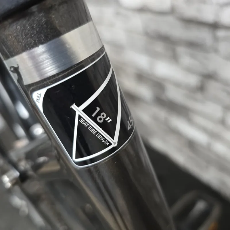 RALEIGH MOTUS LOW STEP ELECTRIC HYBRID BIKE - 18 INCH FRAME-8