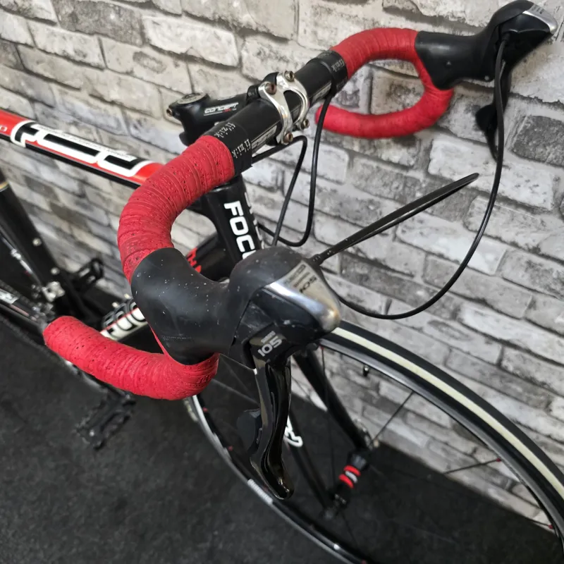 FOCUS CAYO CARBON ROAD BIKE - 54CM FRAME-1