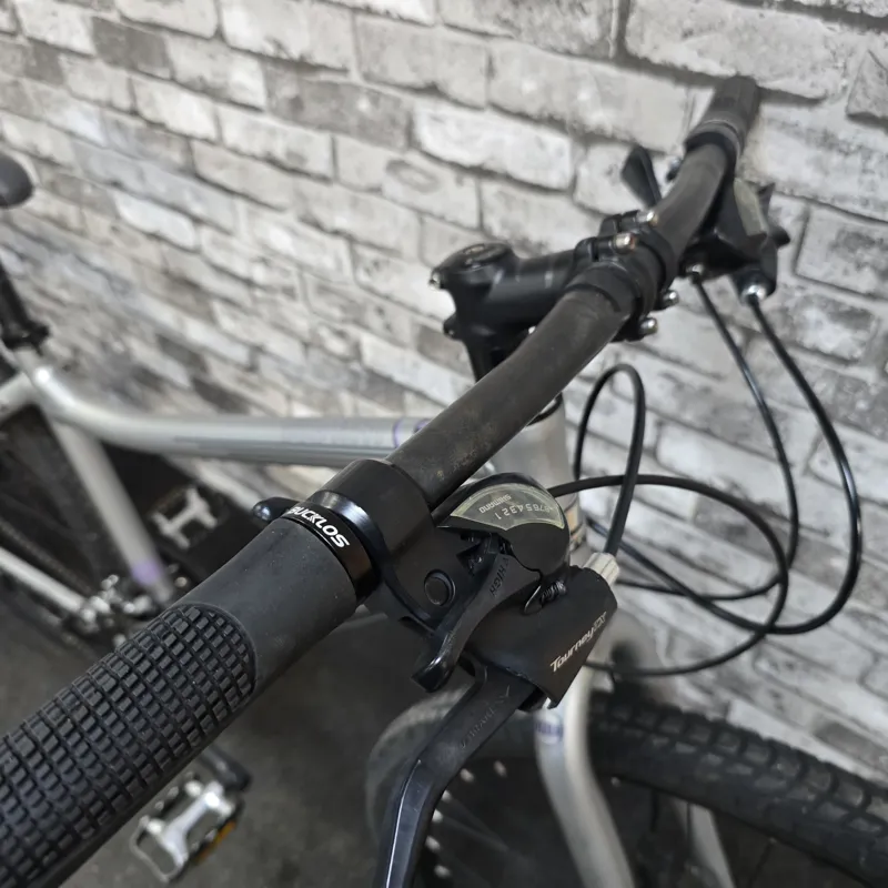 CARRERA SUBWAY ONE WOMENS HYBRID BIKE - SMALL 16 INCH FRAME-1