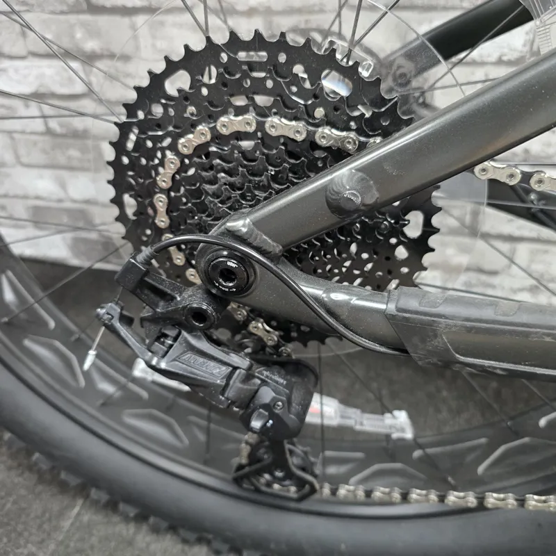 2025 TREK FARLEY 5 FAT BIKE MTB - MEDIUM 17 INCH FRAME-5