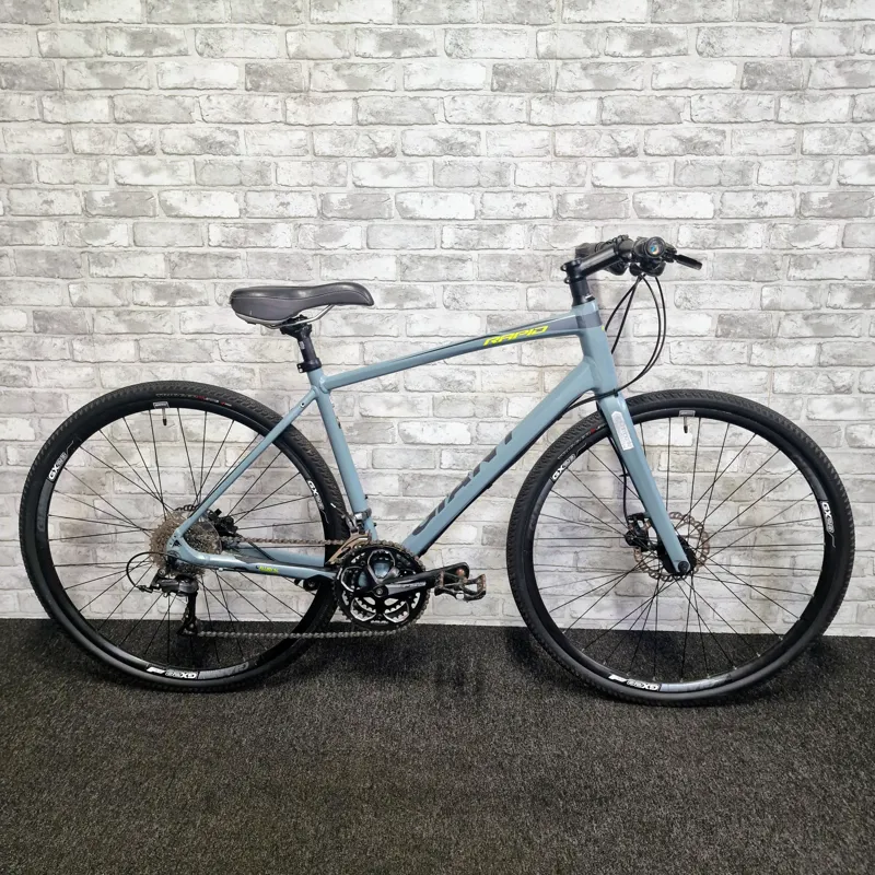 GIANT RAPID HYBRID COMMUTER BIKE - M/L 19 INCH FRAME