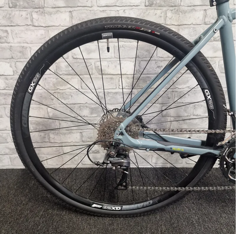 GIANT RAPID HYBRID COMMUTER BIKE - M/L 19 INCH FRAME-4