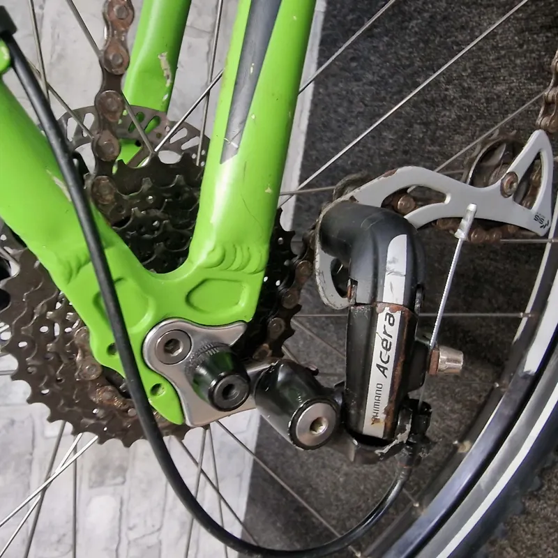 FOCUS WHISTLER ELITE HARDTAIL MOUNTAIN BIKE - MEDIUM 17 INCH FRAME-5