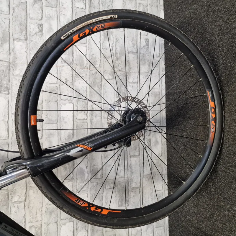 GIANT ROAM 2 HYBRID BIKE - MEDIUM 18 INCH FRAME-2