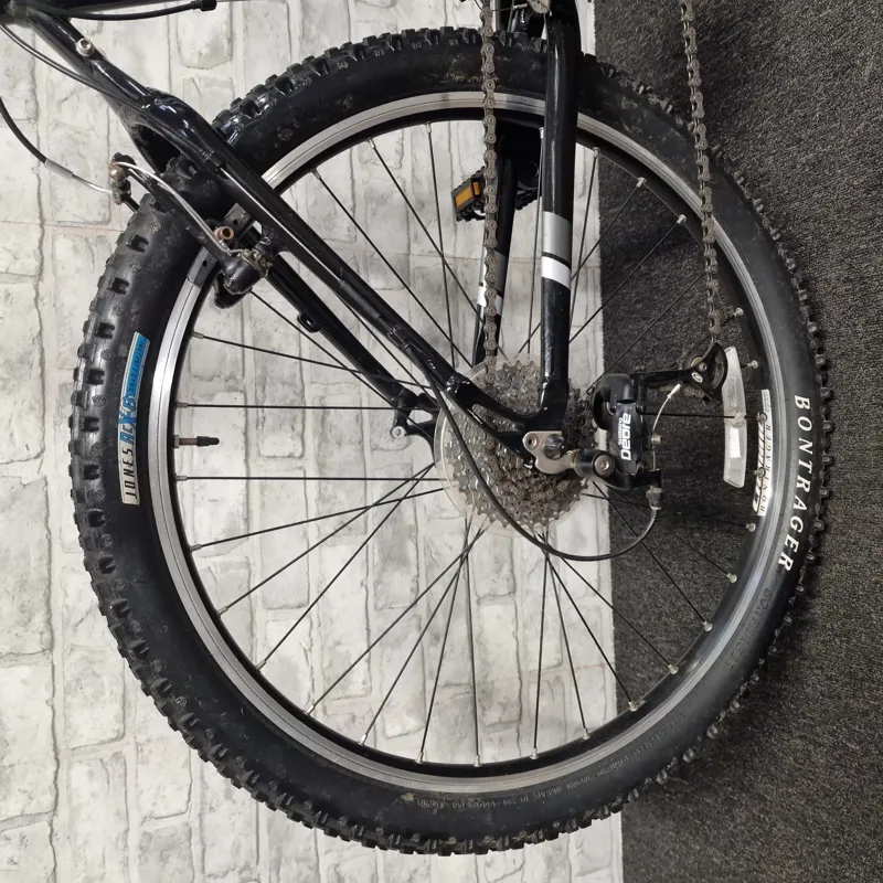 TREK 4500 HARDTAIL MOUNTAIN BIKE - MEDIUM 18 INCH FRAME-3