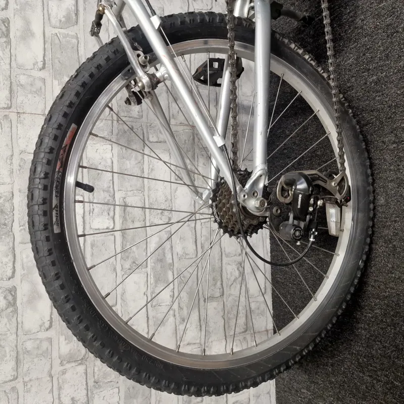 SPECIALIZED HOTROCK 24 GIRLS HARDTAIL MOUNTAIN BIKE - 24 INCH WHEELS-3