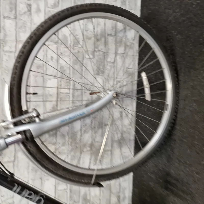 GIANT CYPRESS CITY WOMEN'S STEP THROUGH HYBRID BIKE - SMALL 16 INCH FRAME-2