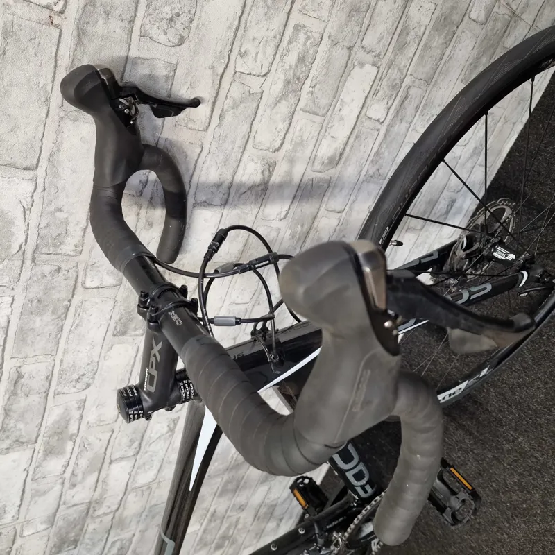 FOCUS CAYO DISC ULTEGRA CARBON ROAD BIKE - LARGE 57CM FRAME-1