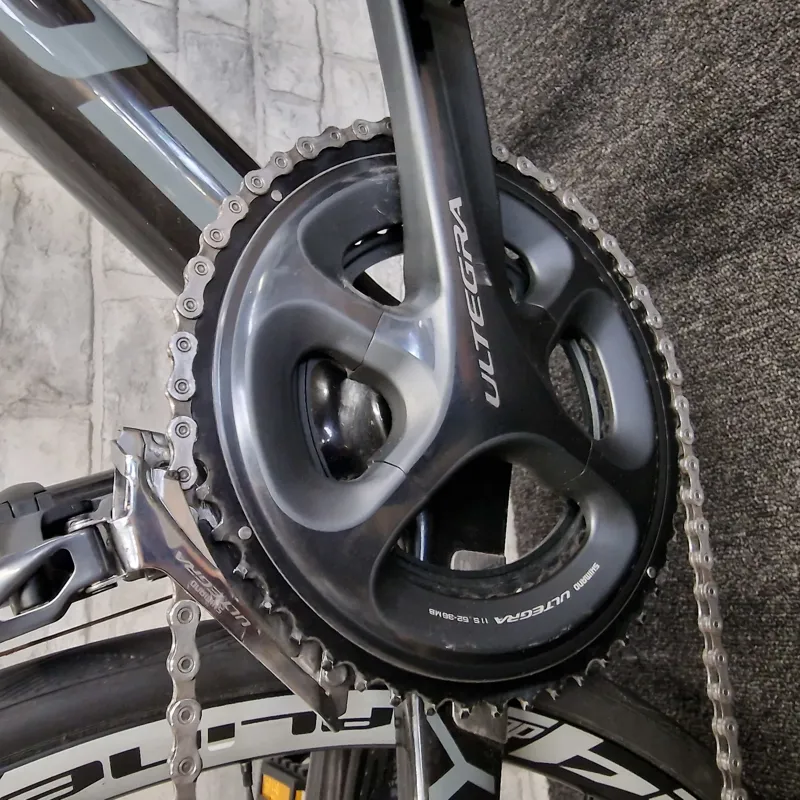 FOCUS CAYO DISC ULTEGRA CARBON ROAD BIKE - LARGE 57CM FRAME-4