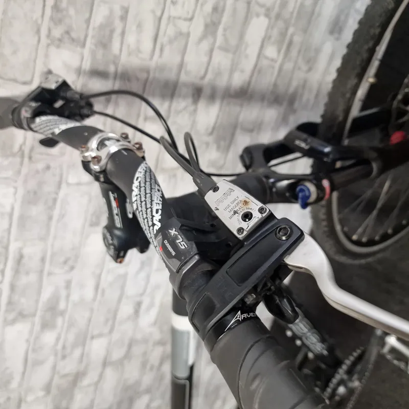 FOCUS BLACK FALLS CROSS HYBRID BIKE - LARGE 20 INCH FRAME-1