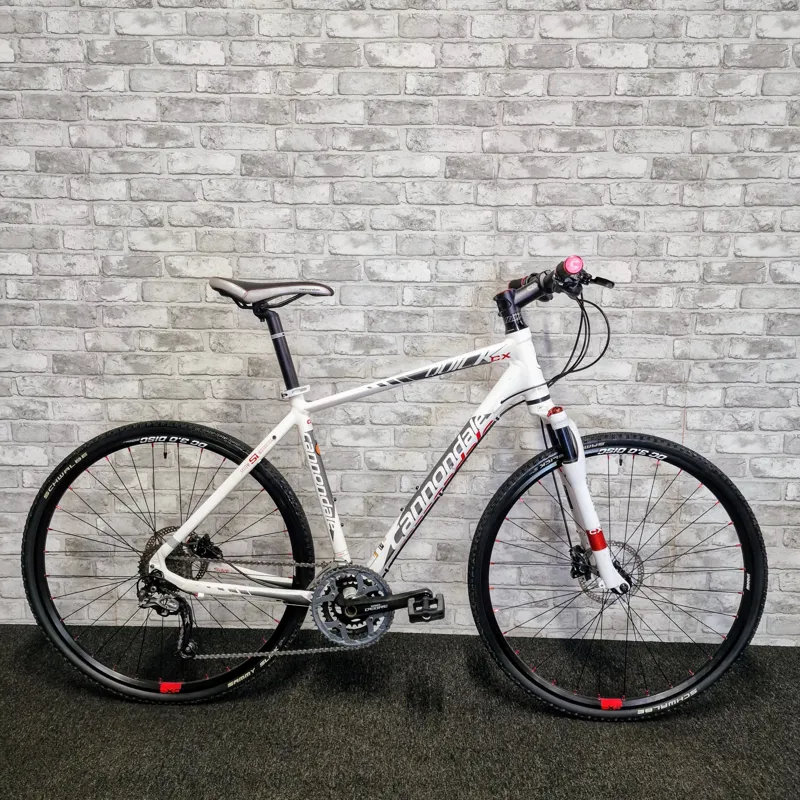 CANNONDALE QUICK CX HYBRID BIKE - MEDIUM 52CM FRAME