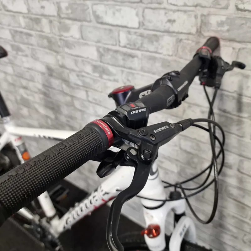 CANNONDALE QUICK CX HYBRID BIKE - MEDIUM 52CM FRAME-1