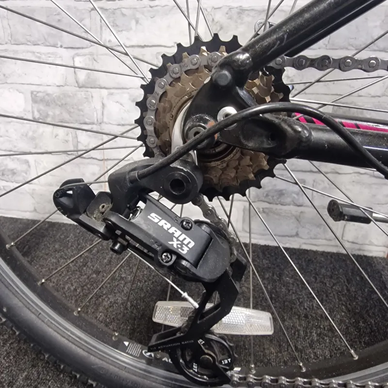 SPECIALIZED HOTROCK 24 GIRLS MOUNTAIN BIKE - 24 INCH WHEELS-5