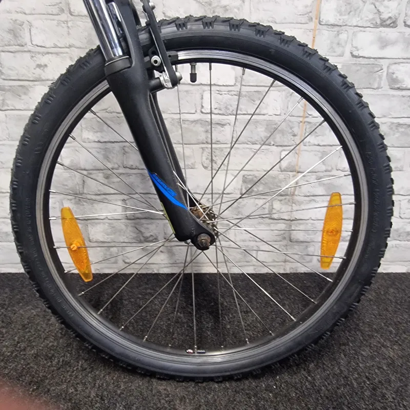 SPECIALIZED HOTROCK 24 CHILDREN'S MOUNTAIN BIKE - 24 INCH WHEELS-2