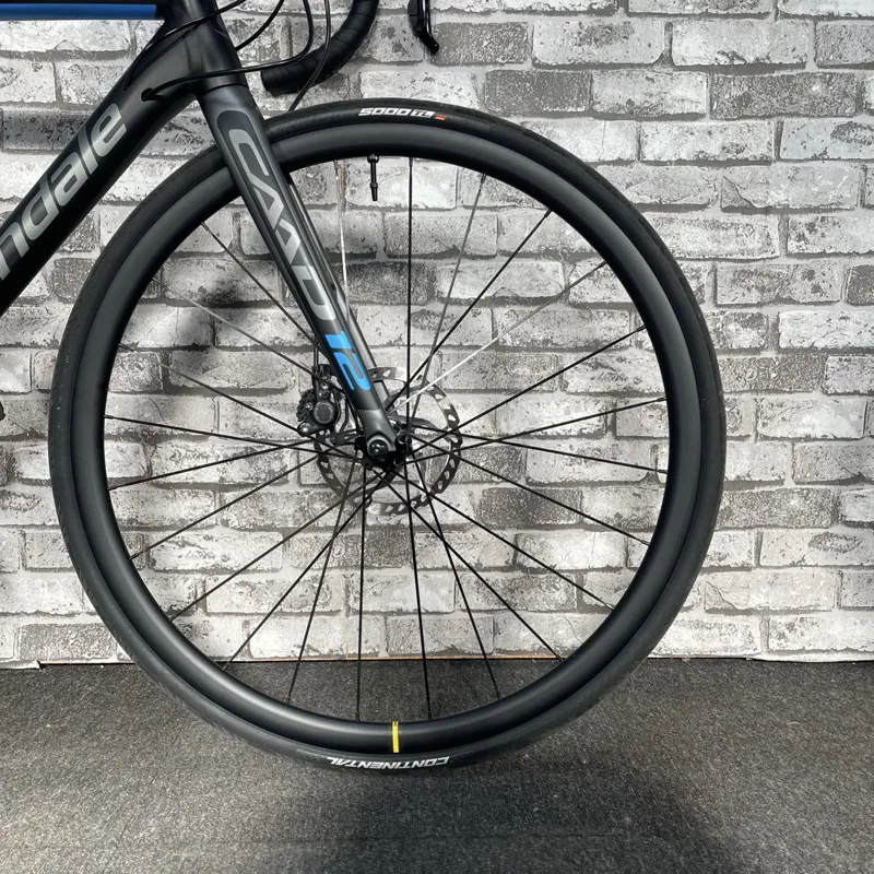 CANNONDALE CAAD12 105 DISC - LARGE FRAME - ROAD BIKE-6