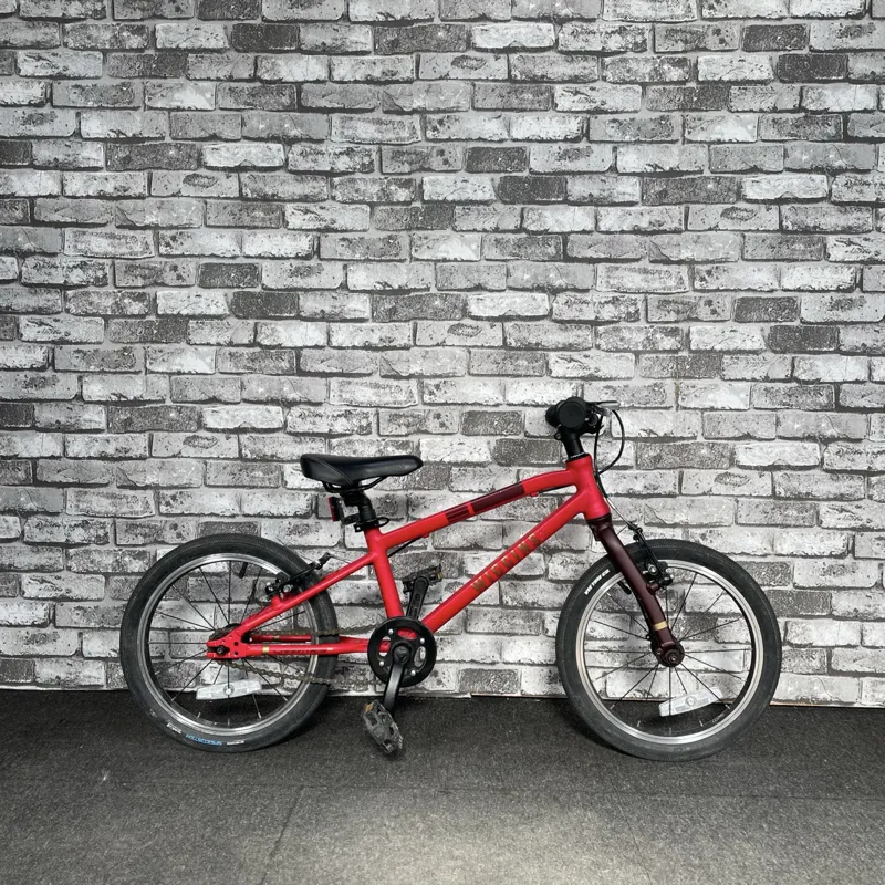 WIGGINS MACON - CHILDRENS BIKE WITH 16 INCH WHEELS-7
