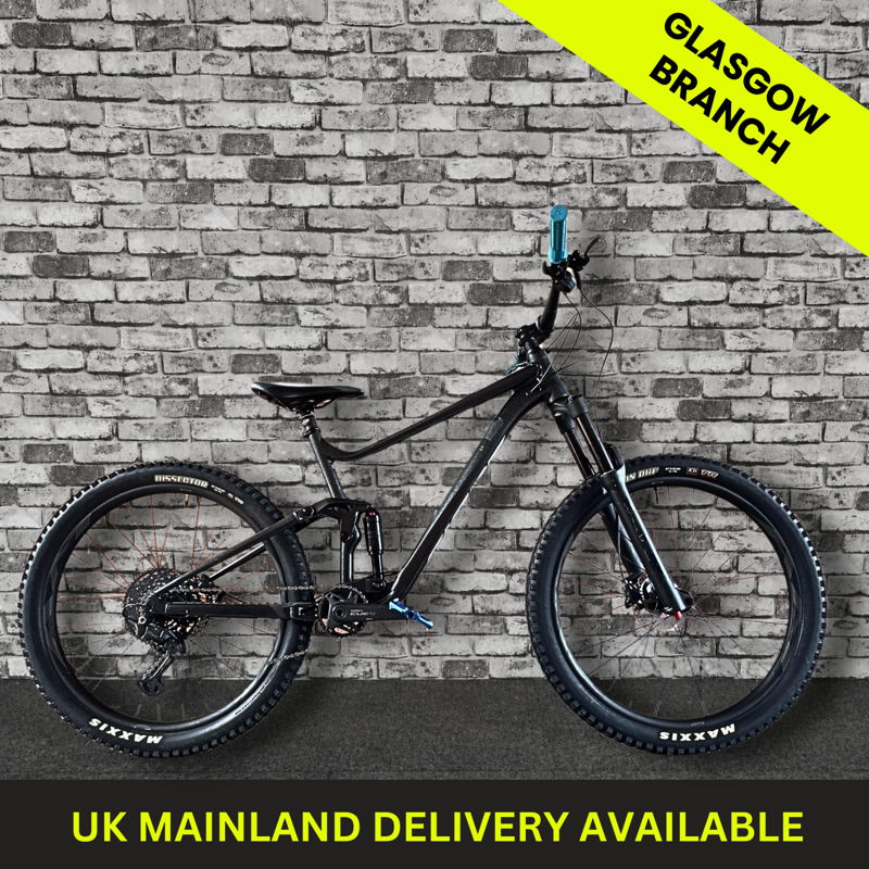 GIANT STANCE LARGE FULL SUSPENSION MOUNTAIN BIKE