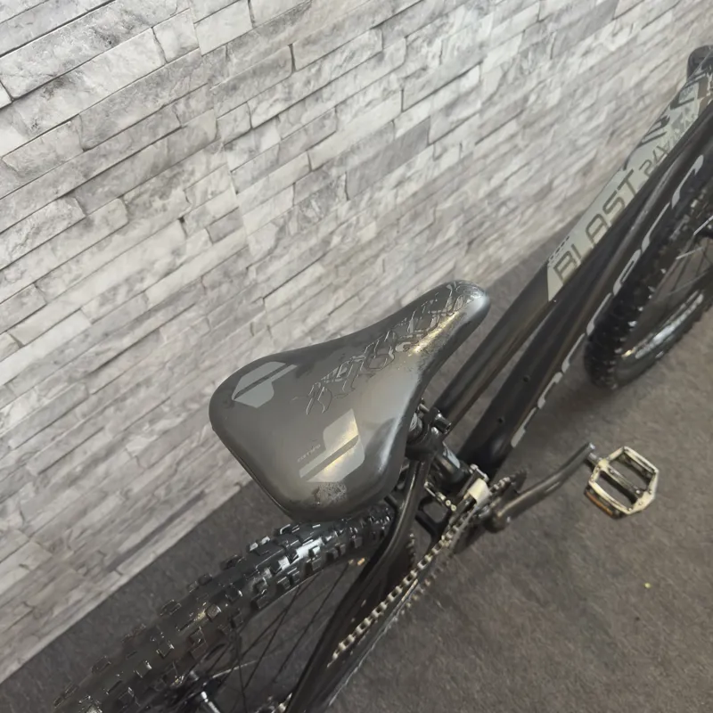 CARRERA BLAST 24 BLACK MOUNTAIN BIKE-6