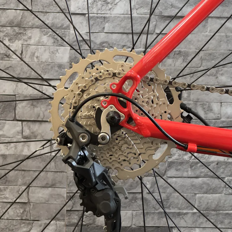 BOARDMAN LARGE MHT 8.6 MOUNTAIN BIKE RED-2