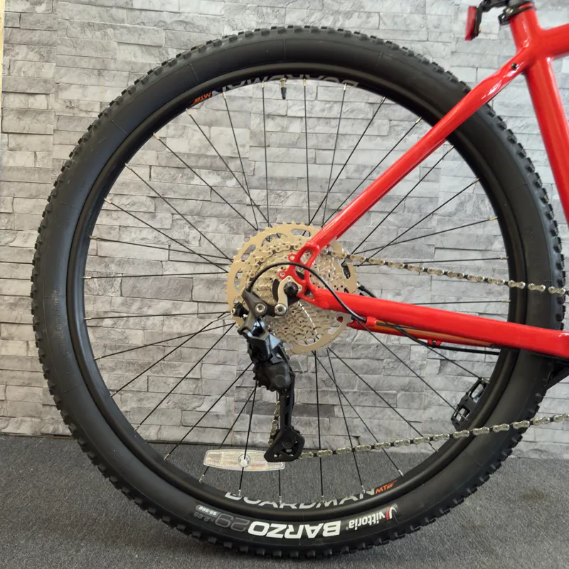 BOARDMAN LARGE MHT 8.6 MOUNTAIN BIKE RED-3