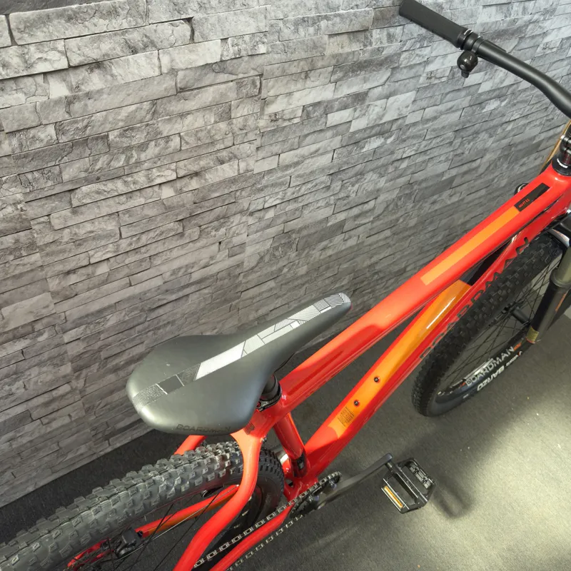 BOARDMAN LARGE MHT 8.6 MOUNTAIN BIKE RED-6