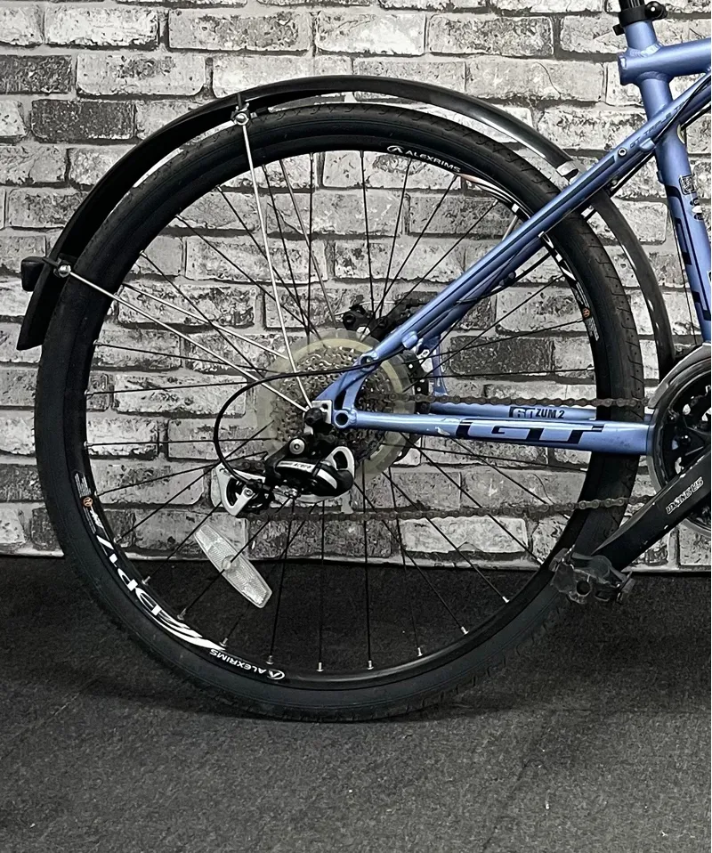 GT ZUM 2 TRIPLE TRIANGLE HYBRID BIKE - MEDIUM FRAME-1