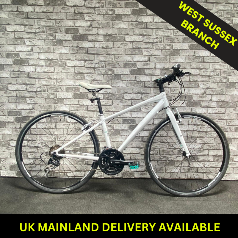 TREK 7.3 HYBRID BIKE - SMALL FRAME