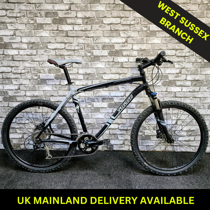 SPECIALIZED HARDROCK PRO DISC HARDTAIL MOUNTAIN BIKE - LARGE 21 INCH FRAME