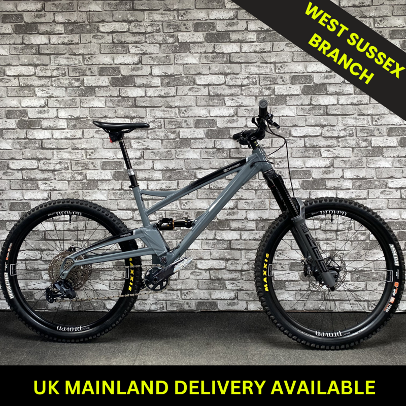 ORANGE FIVE EVO FACTORY CUSTOM FULL SUSPENSION MOUNTAIN BIKE - LARGE 18 INCH FRAME