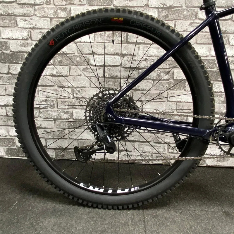 ON ONE SCANDAL 29ER HARD TAIL MOUNTAIN BIKE SIZE L-2