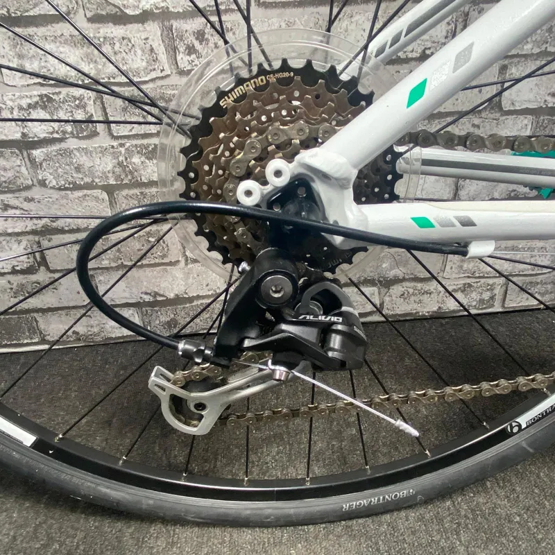 TREK 7.3 HYBRID BIKE - SMALL FRAME-4